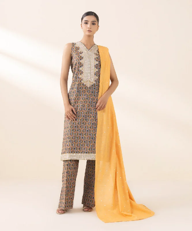 3 Piece - Embroidered Light Khaddar Suit