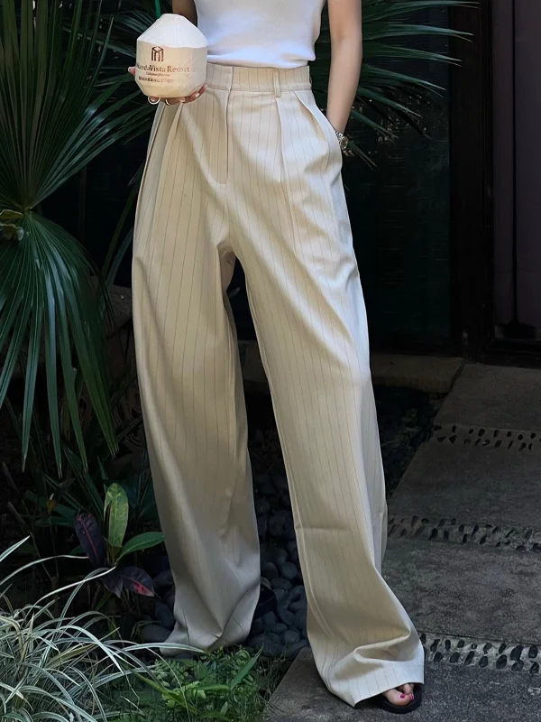 BerryBetty - Effortless Pinstripe Pleated Wide Leg Dress Pants