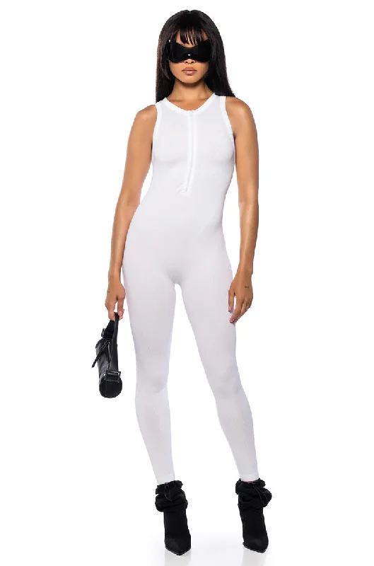 SLEEVELESS JUMPSUIT WITH ZIPPER